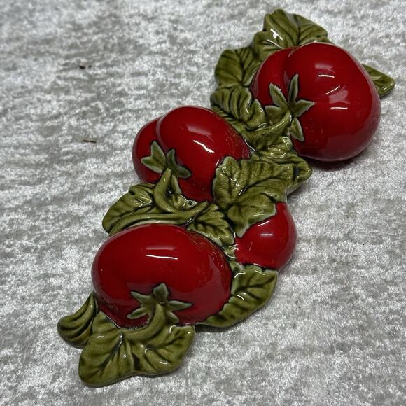 4 Vtg Hand Painted Ceramic Fruit Veggies Wall Hanging Carrots Corn Onions Tomato - Picture 11 of 14